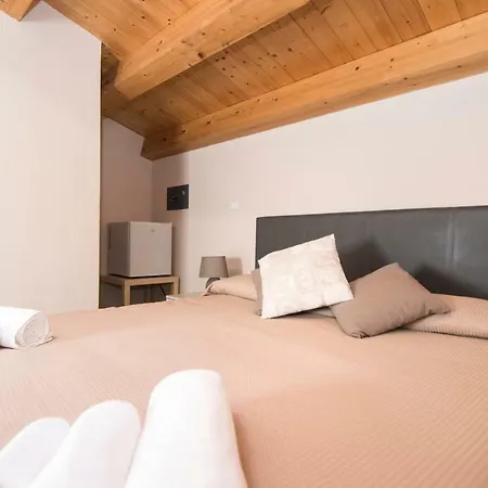 Casa Malacla Nocleg ze śniadaniem 3*